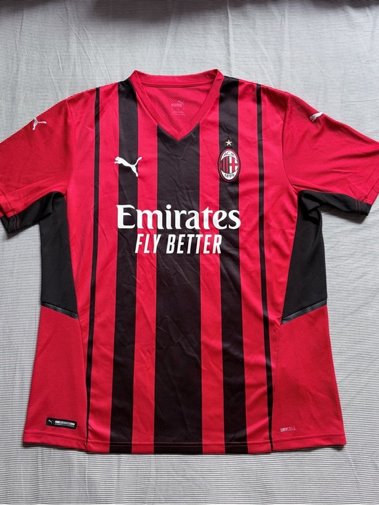 Puma Other - AC Milan 2021/22 Puma Home Jersey